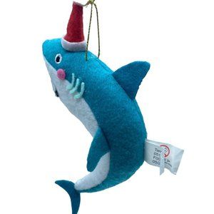 NWT Target Christmas Holiday Santa Hat Funny Shark Plush‎ Ornament 6.25”